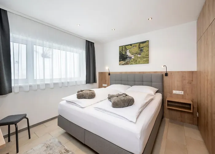 Apartment Sagers121 *